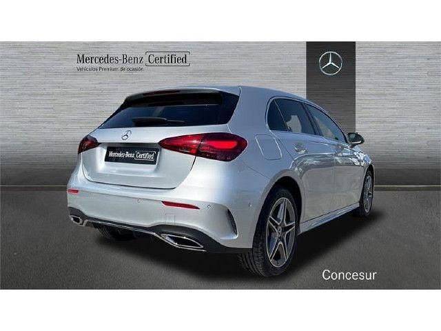 Usado Mercedes A250 AMG line 218 CV (160 kW) 2024 Plata iridio Berlina