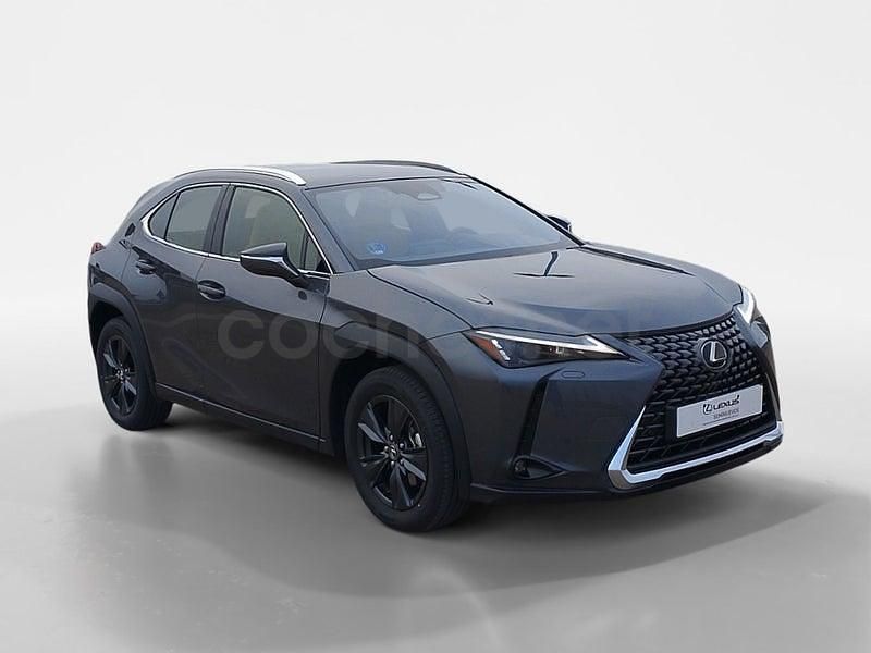 Usado Lexus UX 199 CV (146 kW) 2025 Gris / plata SUV