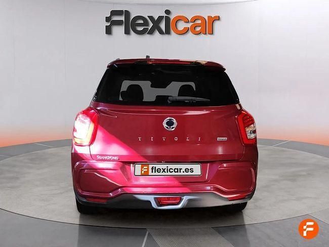Usado Ssangyong (KGM) Tivoli 163 CV (119 kW) 2023 Rojo SUV
