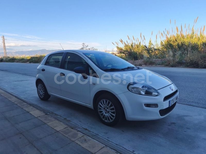 Blanco Usado 2013 Fiat Punto Easy Utilitario | 4300 € (Super precio) - Imagen 1/4