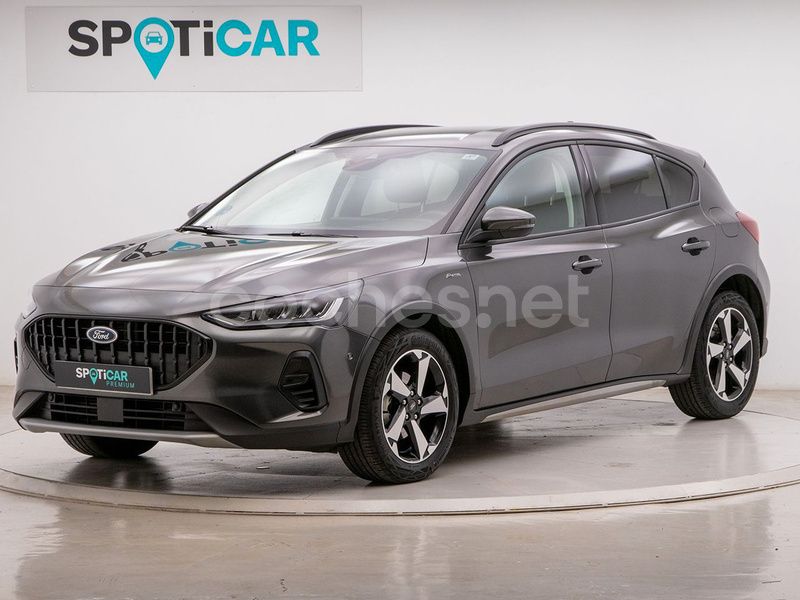 Gris / plata Usado 2024 Ford Focus Active Berlina | 21.400 € (Buen precio) - Imagen 1/4