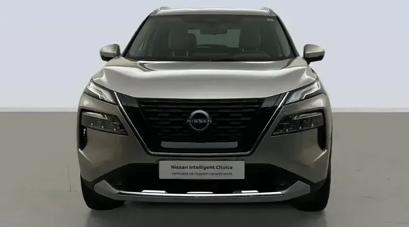 Usado Nissan X-Trail Tekna+ 158 CV (116 kW) 2022 Champagne silver SUV