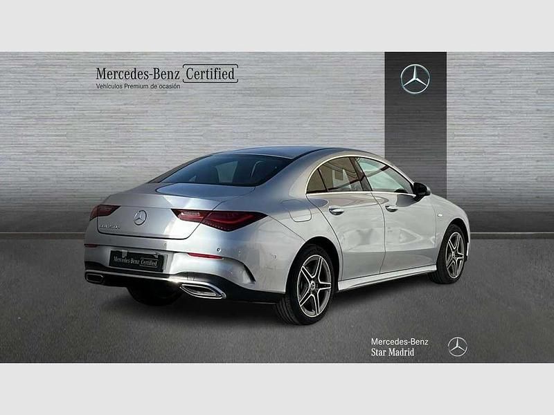 Usado Mercedes CLA250e 218 CV (160 kW) 2025 Plateado Berlina