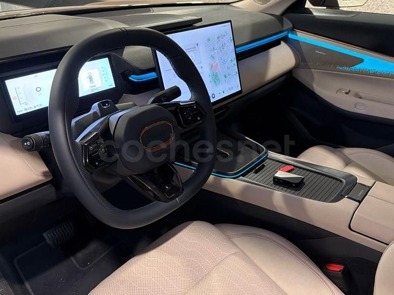 Usado Lynk & Co 08 350 CV (257 kW) 2025 Marrón SUV