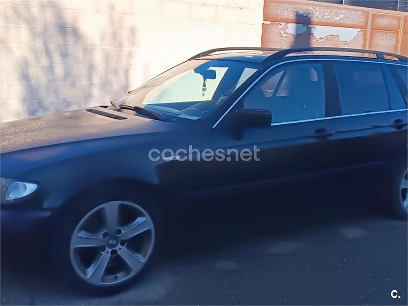 Negro Usado 2004 BMW 330 Familiar | 6900 € (Precio justo) - Imagen 1/4
