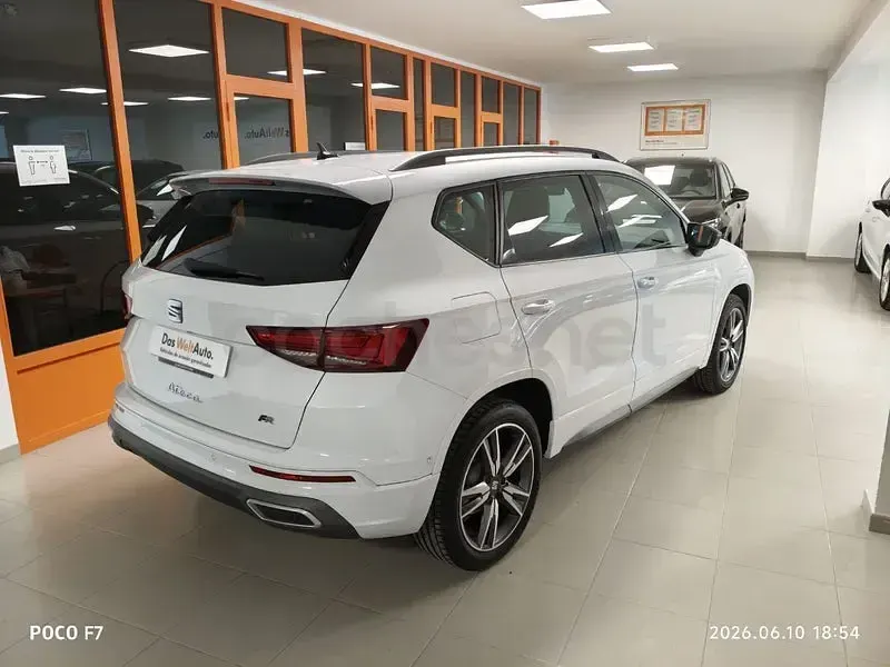 Usado Seat Ateca FR 150 CV (110 kW) 2023 Blanco SUV