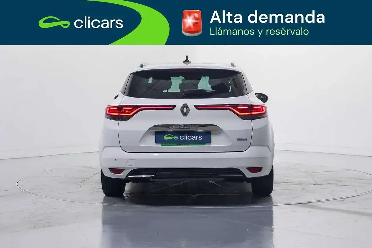 Usado Renault Mégane IV Zen 160 CV (117 kW) 2022 Blanco Familiar