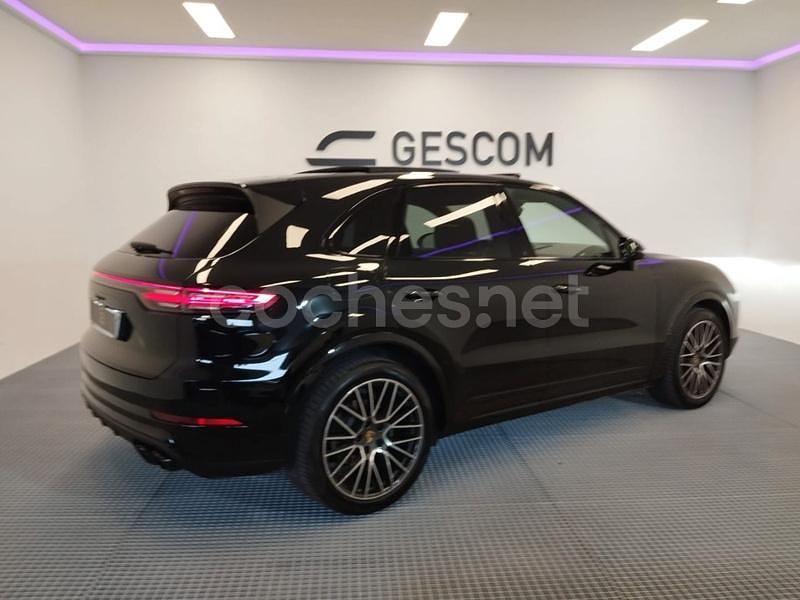 Usado Porsche Cayenne Platinum Edition 340 CV (250 kW) 2023 Negro SUV