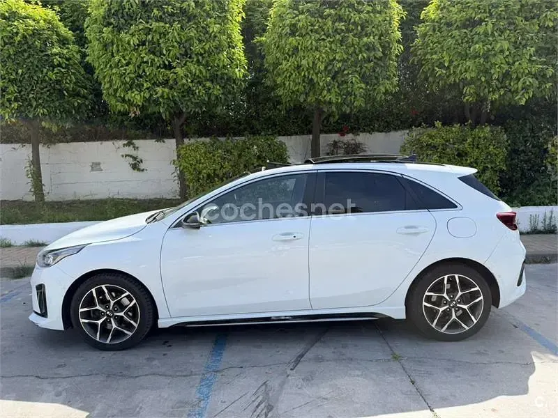 Usado Kia Ceed GT GT-Line 120 CV (88 kW) 2020 Blanco Berlina