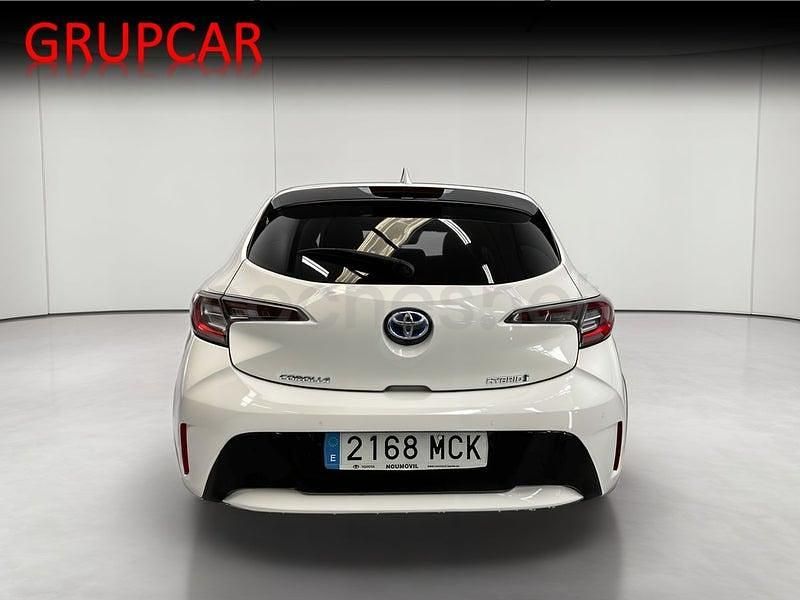 Usado Toyota Corolla Style 122 CV (89 kW) 2022 Blanco Berlina