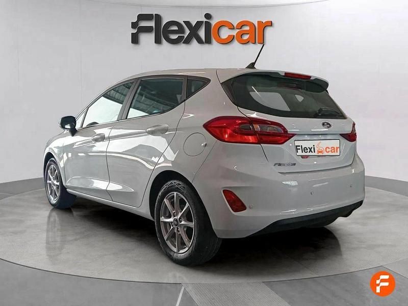 Usado Ford Fiesta Trend 75 CV (55 kW) 2020 Blanco Utilitario