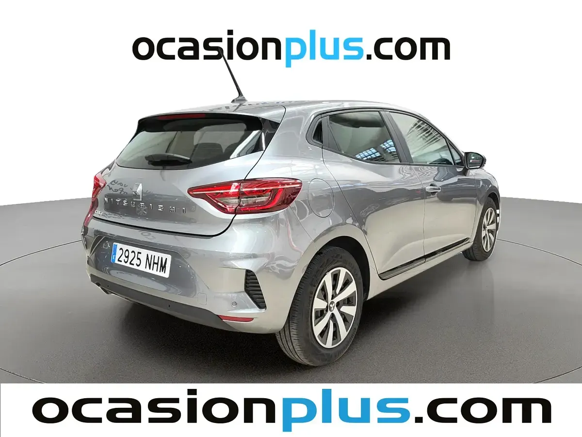 Usado Mitsubishi Colt Motion 101 CV (74 kW) 2025 Gris Utilitario
