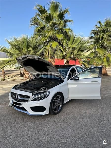 Usado Mercedes C220 AMG line 170 CV (125 kW) 2015 Blanco Berlina