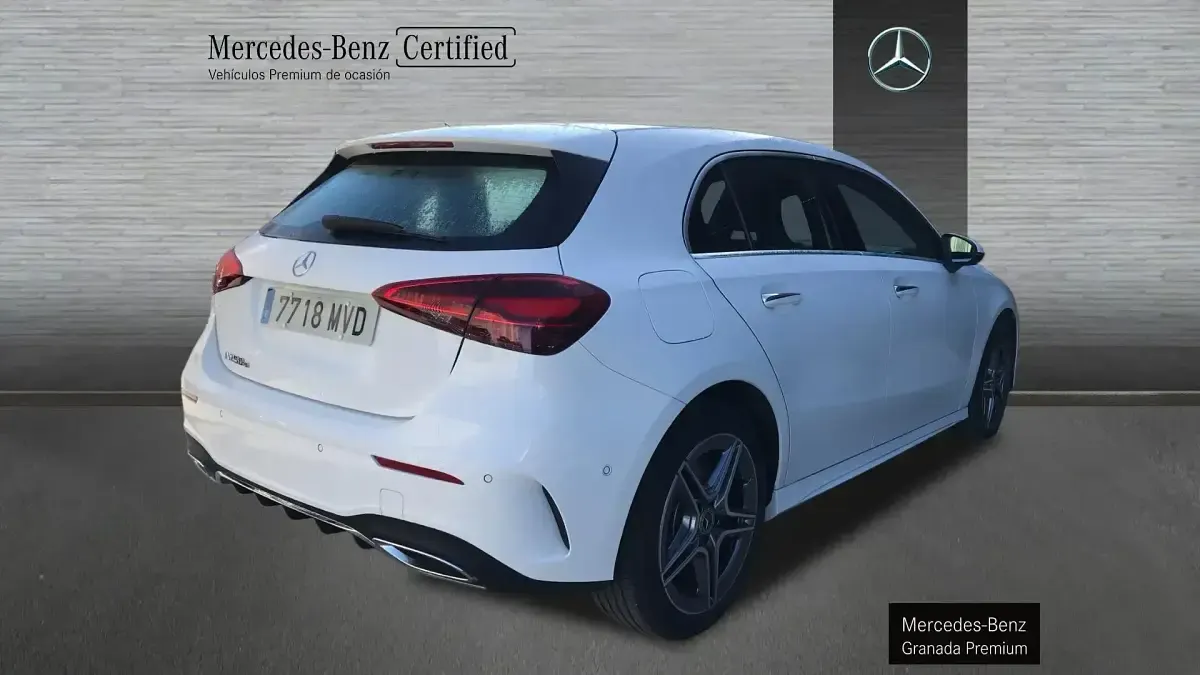 Usado Mercedes A250 AMG line 218 CV (160 kW) 2024 Blanco Berlina