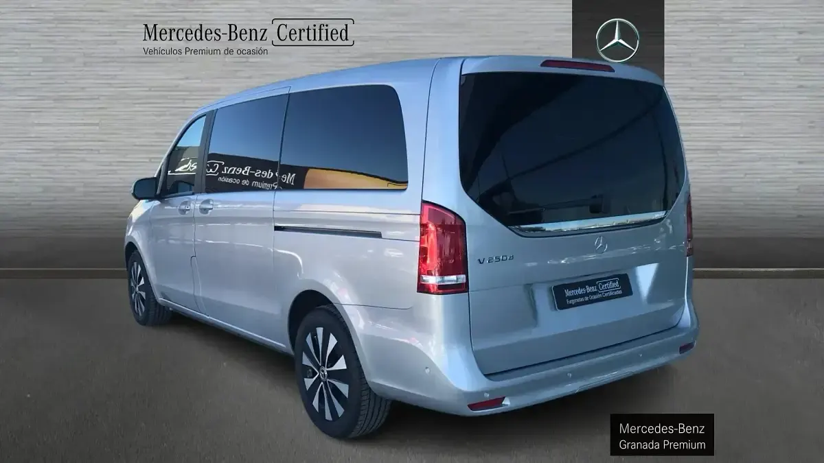 Occasion Mercedes V250 190 PK (139 kW) 2023 Grijs MPV