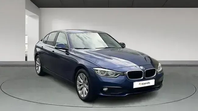 Usado BMW 318 150 CV (110 kW) 2017 Azul Berlina