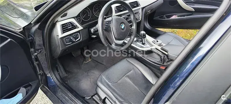 Usado BMW 320 Comfort Edition 184 CV (135 kW) 2015 Azul Familiar