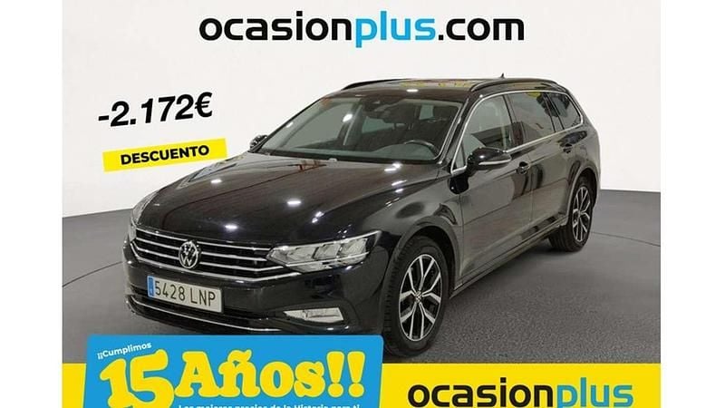 Negro Usado 2021 VW Passat Executive Familiar | 21.728 € (Precio justo) - Imagen 1/4