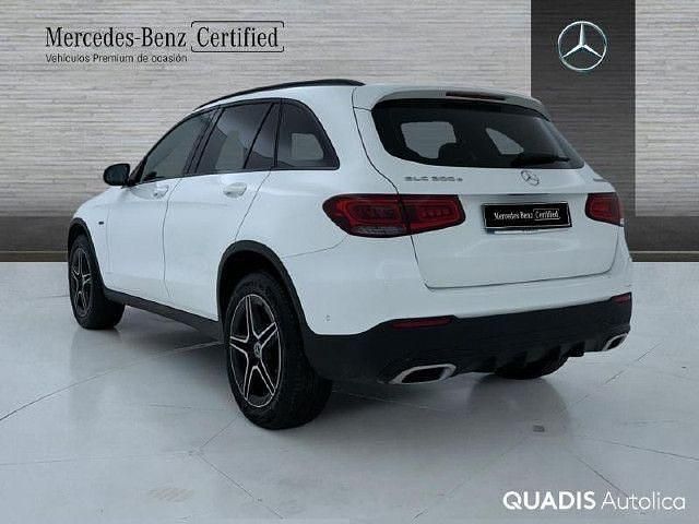 Usado Mercedes GLC300e 320 CV (235 kW) 2021 Blanco polar