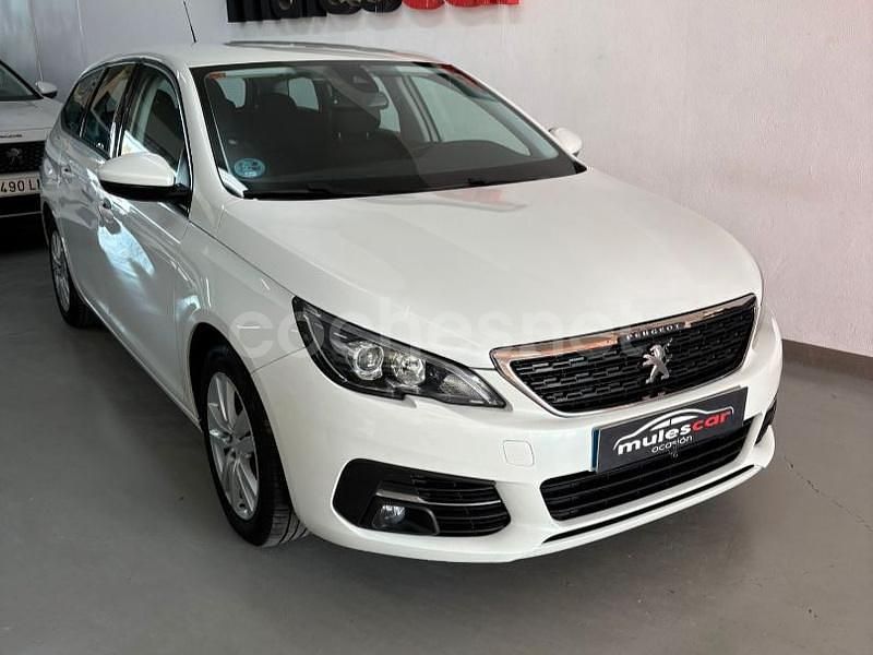 Blanco Usado 2021 Peugeot 308 SW Active Familiar | 10.800 € (Precio justo) - Imagen 1/4