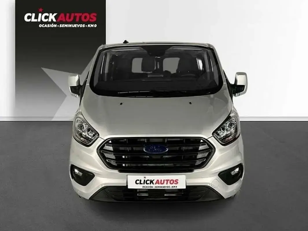 Usado Ford Transit Custom Trend 131 CV (96 kW) 2024 Plateado Familiar