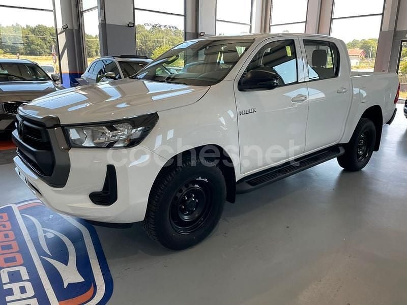 Blanco Nuevo 2025 Toyota HiLux Sport Recogida | 47.300 € (Caro) - Imagen 1/4