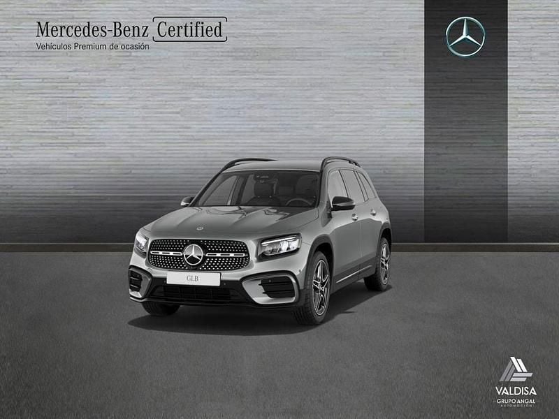 Gris montaña Usado 2024 Mercedes GLB200 AMG line SUV | 44.900 € (Precio justo) - Imagen 1/4