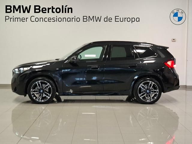 Usado BMW iX1 Comfort Edition 150 kW (204 HP) 2025 Preto SUV