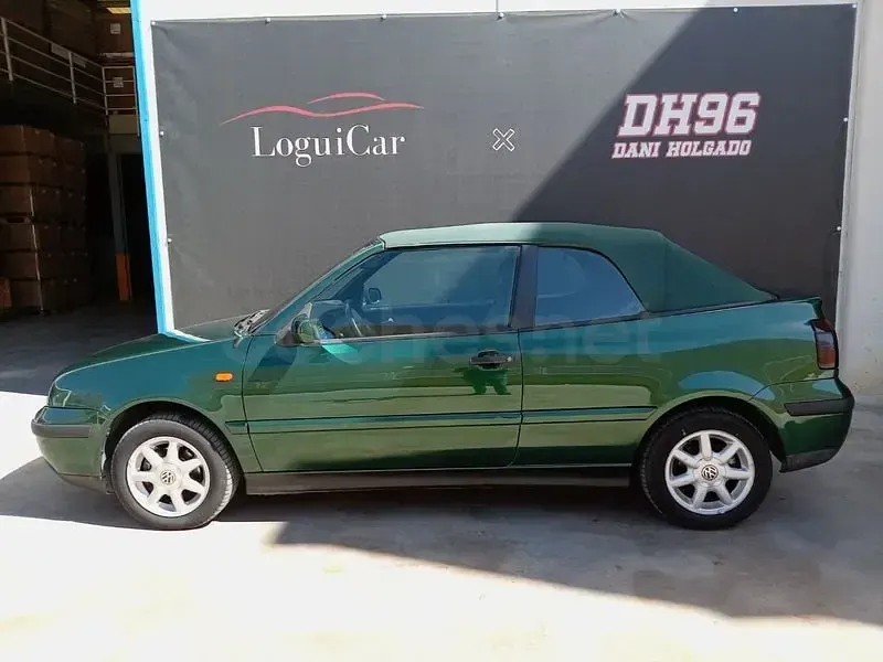 Occasion VW Golf Cabriolet Highline 100 ch (73 kW) 1999 Vert Cabriolet