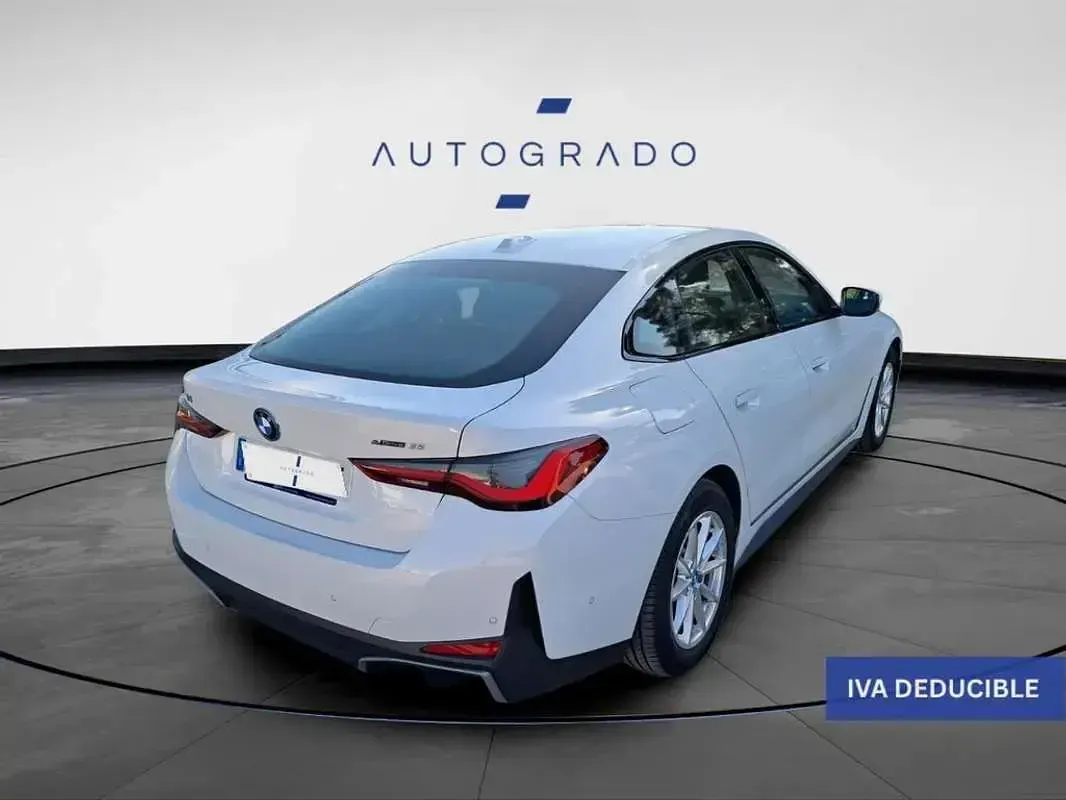 Usado BMW i4 210 kW (286 CV) 2024 Blanco Berlina