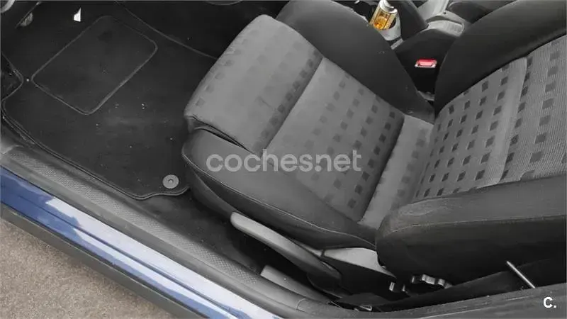 Usado VW Passat Trendline 130 CV (95 kW) 2001 Azul Berlina