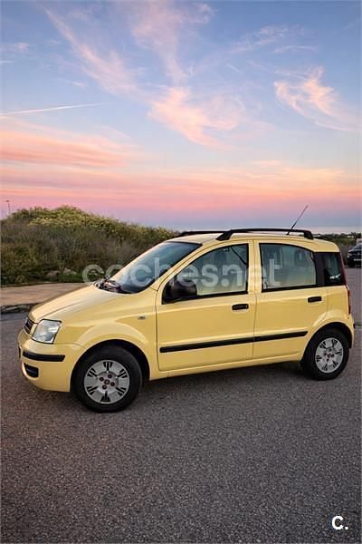 Usado Fiat Panda Dynamic 60 CV (44 kW) 2008 Amarillo Utilitario