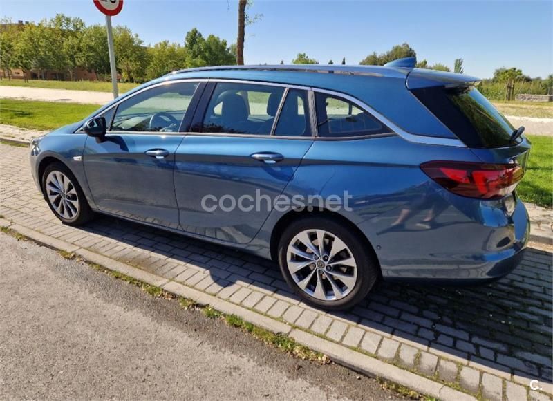 Azul Usado 2018 Opel Astra Excellence Familiar | 13.500 € (Precio justo) - Imagen 1/4
