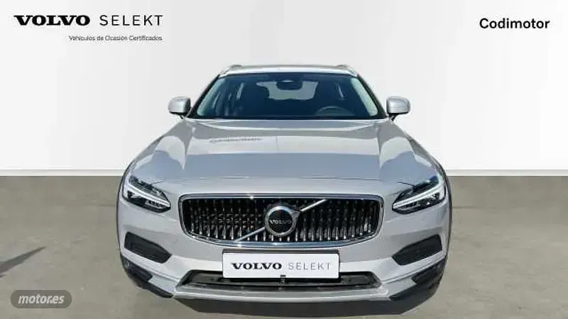 Usado Volvo V90 CC Core 197 CV (144 kW) 2024 Plateado Familiar
