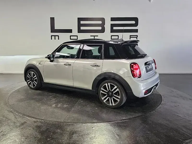 Usado Mini Cooper S 178 CV (130 kW) 2020 Gris / plata Utilitario