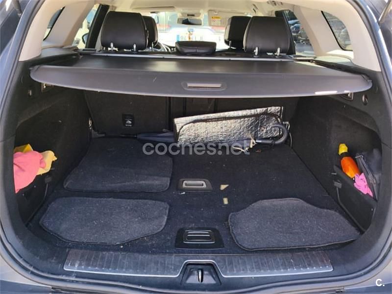 Usado Renault Talisman Intens 130 CV (95 kW) 2017 Gris / plata Familiar