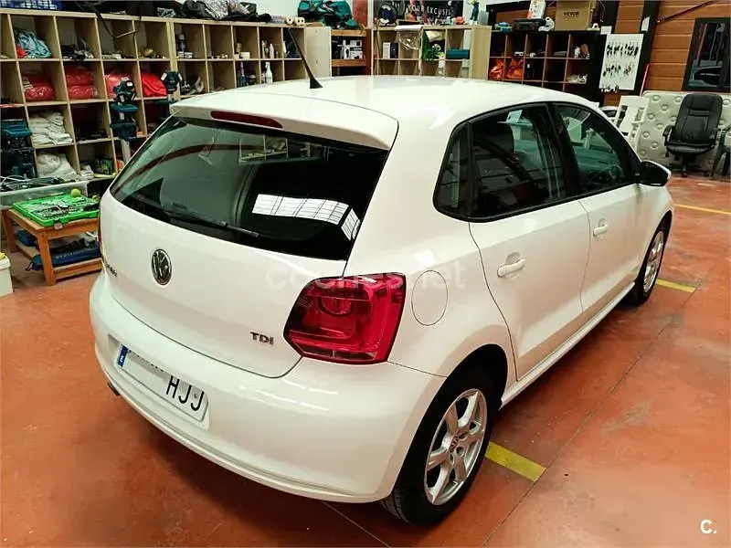Usado VW Polo Advance 90 CV (66 kW) 2012 Blanco Utilitario