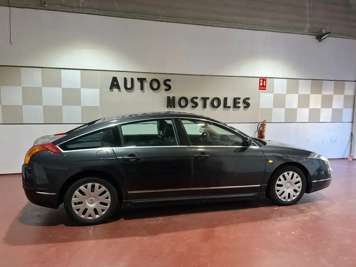 Usado Citroën C6 Exclusive 173 CV (127 kW) 2007 Gris Berlina