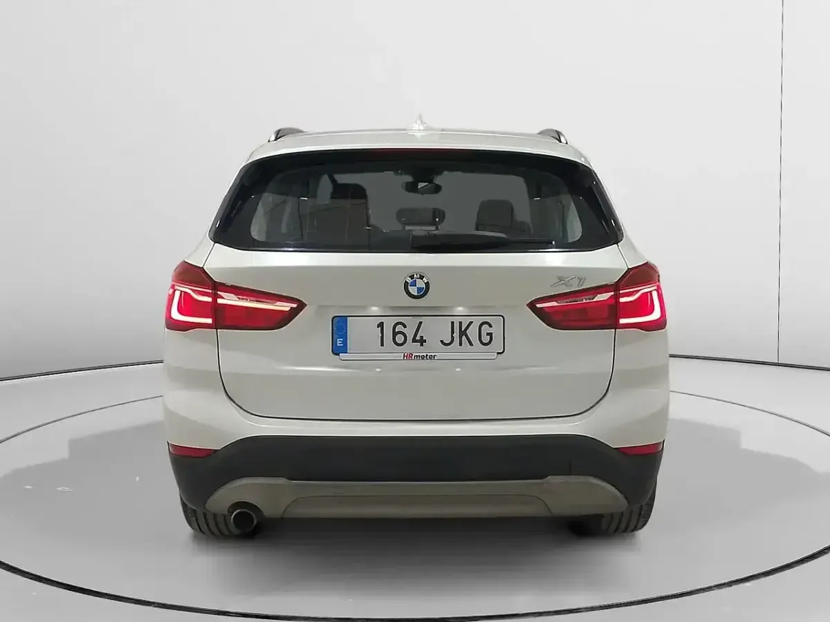Usado BMW X1 Advantage 150 CV (110 kW) 2015 Blanco SUV