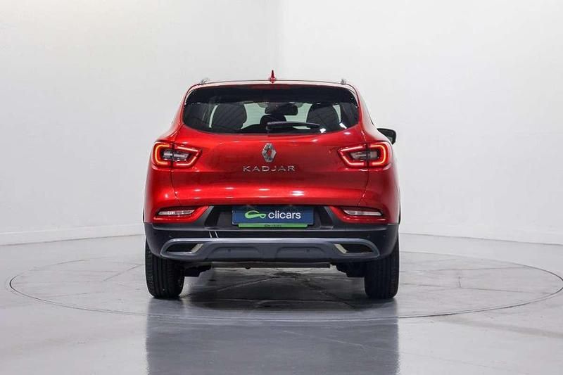 Usado Renault Kadjar Zen 140 CV (102 kW) 2019 Rojo SUV