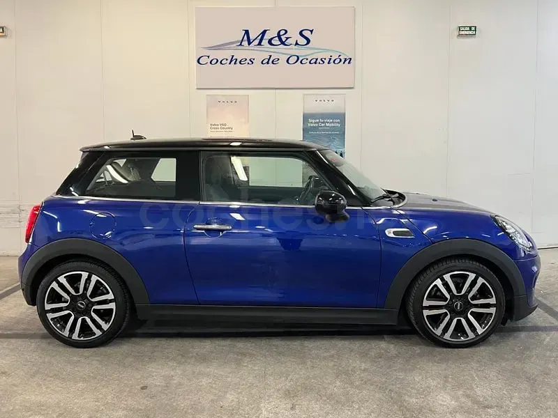 Usado Mini Cooper 136 CV (100 kW) 2019 Azul Utilitario