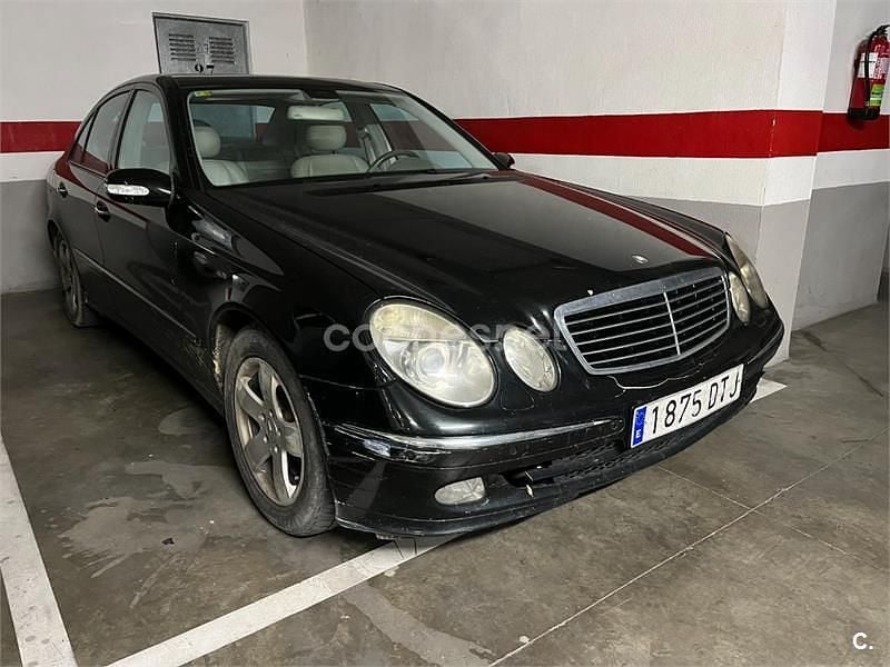 Negro Usado 2002 Mercedes E270 Elegance Berlina | 4600 € (Precio justo) - Imagen 1/3