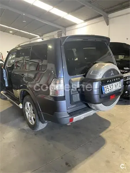 Usado Mitsubishi Montero 170 CV (125 kW) 2008 Gris / plata SUV