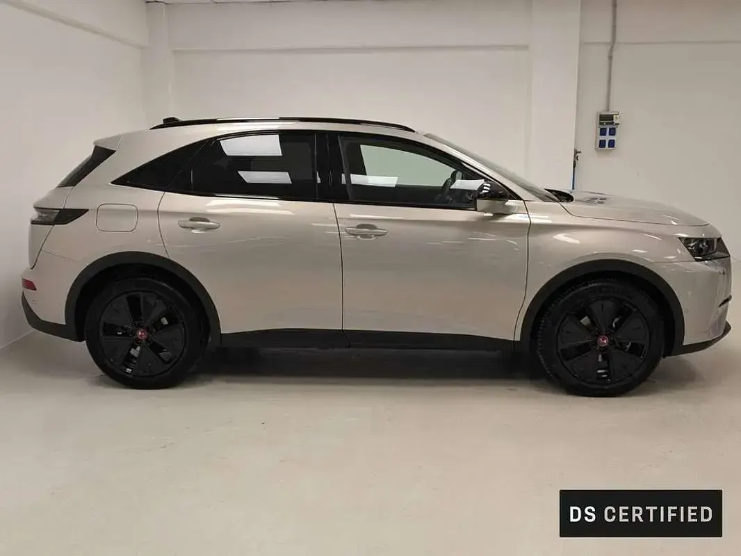 Usado DS Automobiles DS7 Crossback Performance 131 CV (96 kW) 2023 Beige SUV