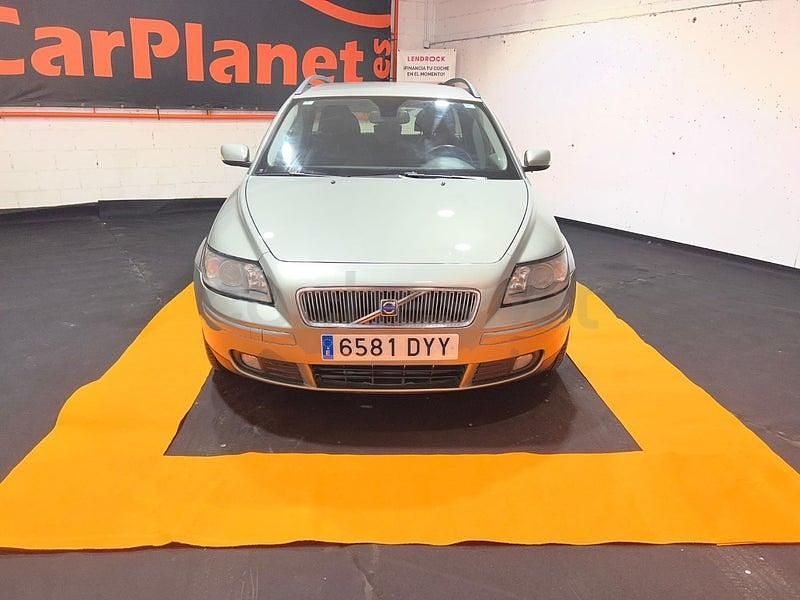 Usado Volvo V50 Momentum 109 CV (80 kW) 2006 Verde Familiar