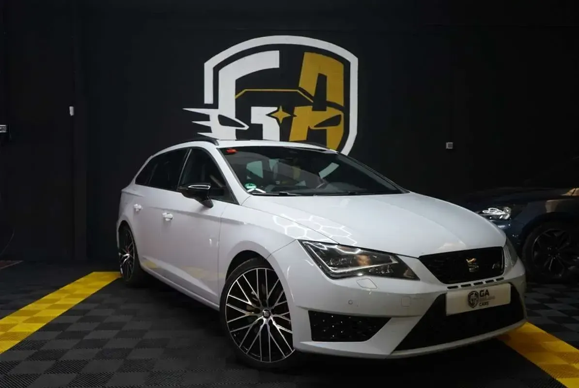 Usado Seat Leon ST CUPRA 290 CV (213 kW) 2016 Blanco Familiar