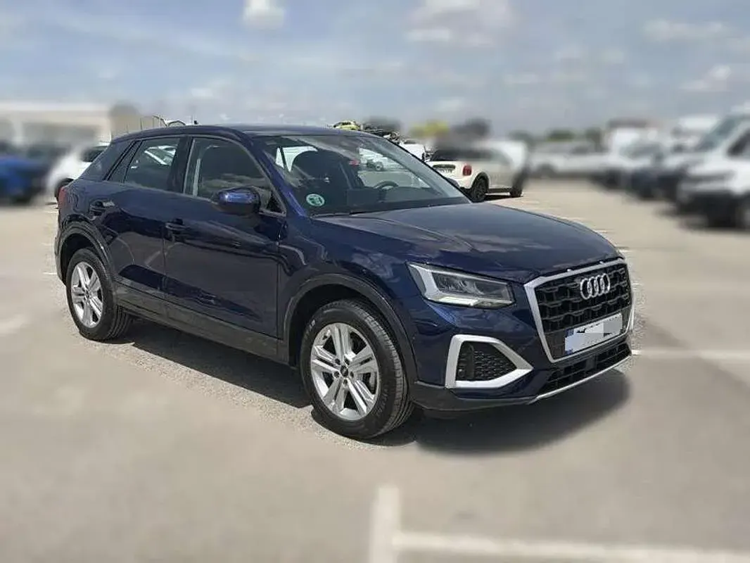 Usado Audi Q2 Advanced 150 CV (110 kW) 2022 Azul SUV