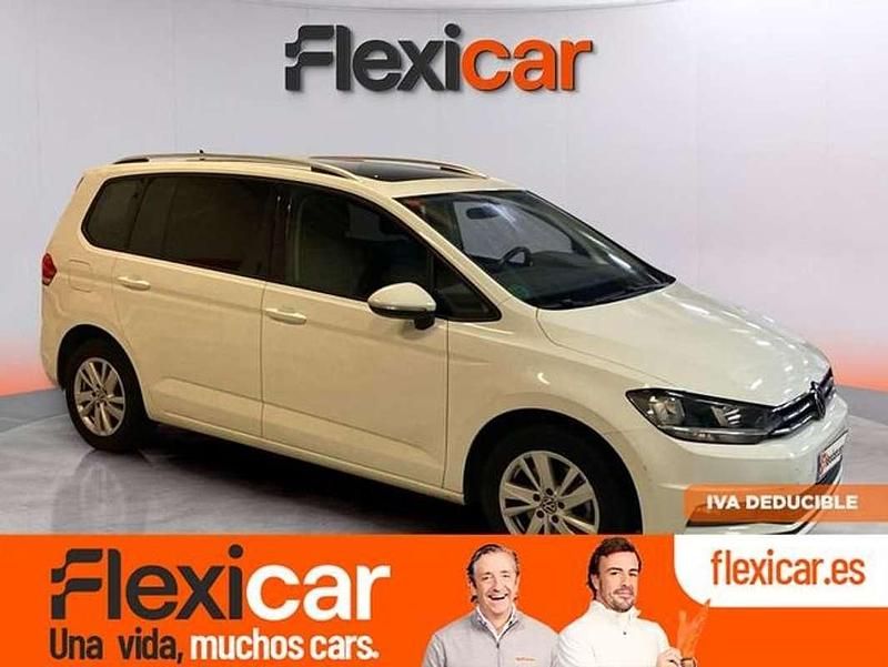 Blanco Usado 2021 VW Touran Advance Monovolumen | 19.990 € (Buen precio) - Imagen 1/4