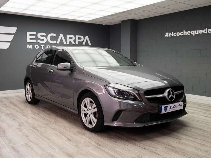 Gris Usado 2017 Mercedes A200 Utilitario | 18.310 € (Precio justo) - Imagen 1/4