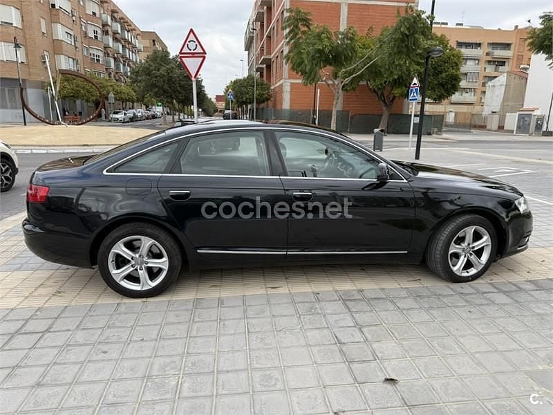 Usado Audi A6 245 CV (180 kW) 2012 Negro Familiar